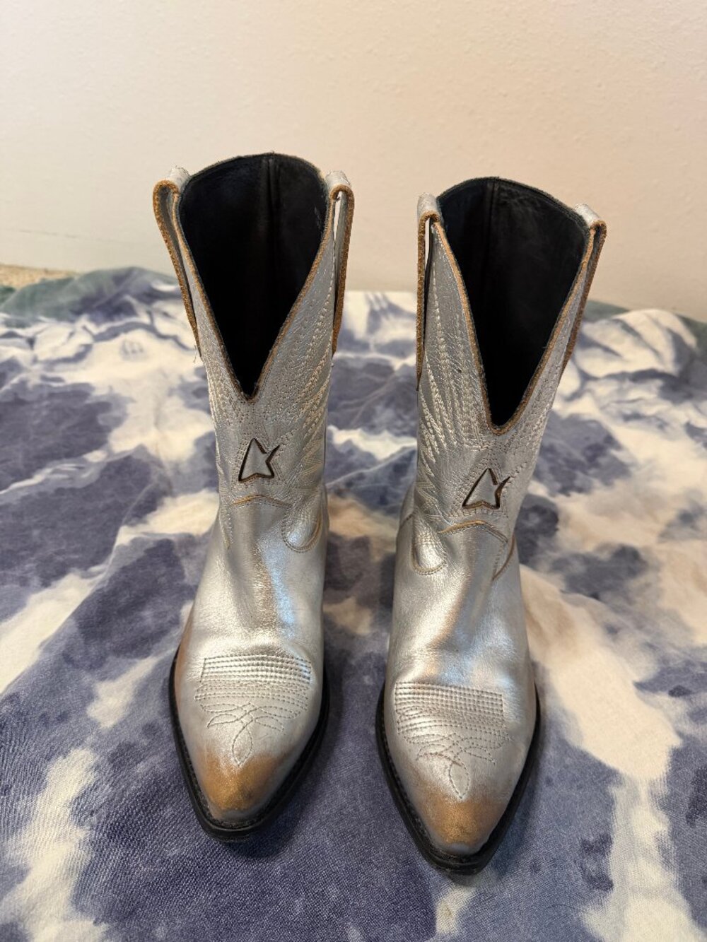 Golden Goose Silver Metalic Wish Star Western Boots Size 37 EUC - Picture 7 of 13